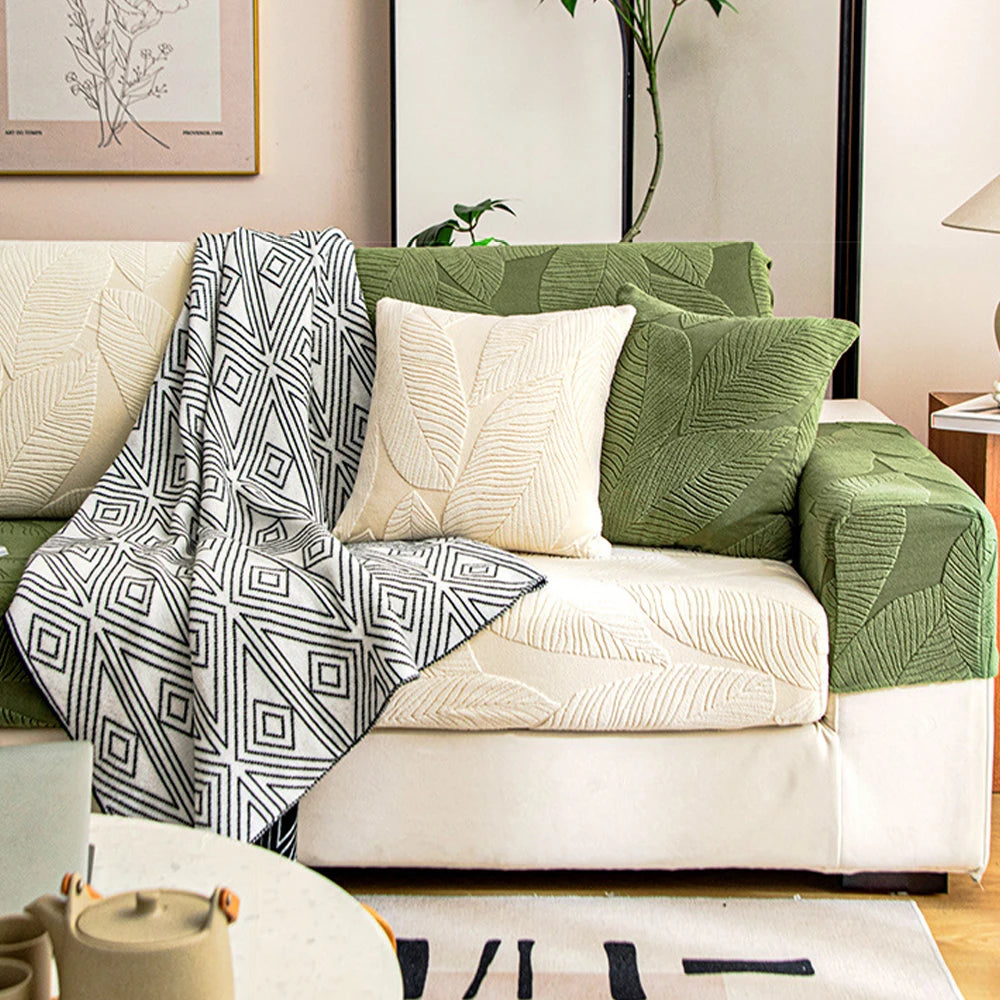 Water-repellent velvet hibiscus sofa cushion cover, new 2025 models